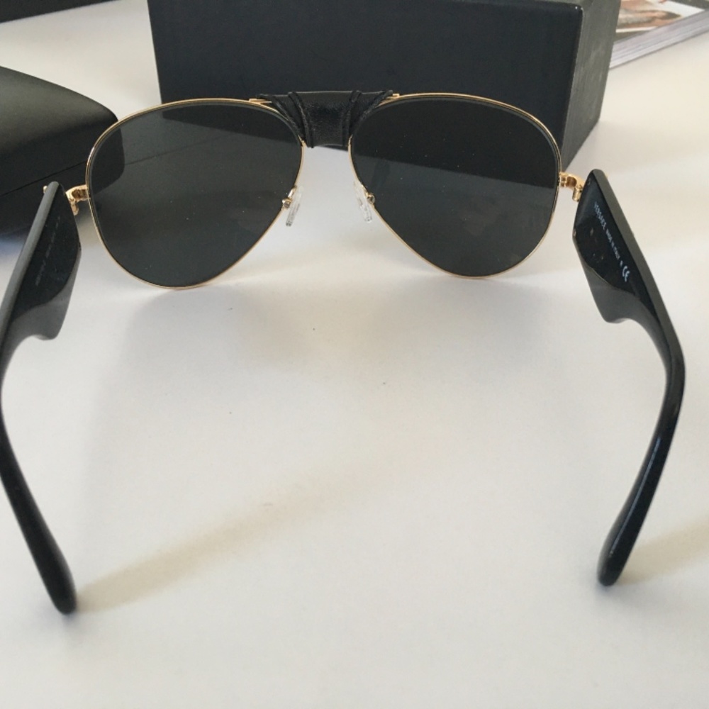 Versace VE2207Q Circular  Baroque Sunglasses - Picture 5 of 10